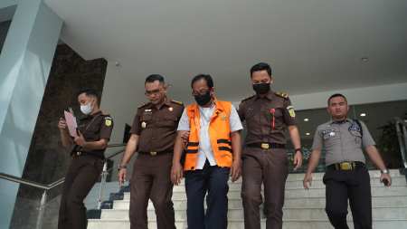 Kasus Kasbon Inhu Berlanjut, Deari Zamora Jadi Tersangka dan Ditahan Kejati Riau