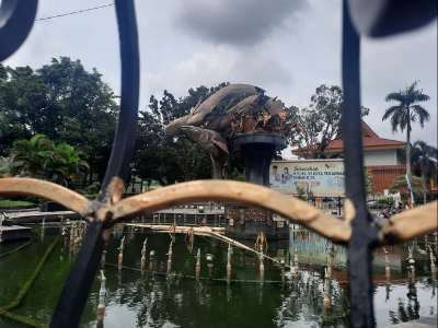 Tugu Ikan Selais Ikon Kota Pekanbaru Patah