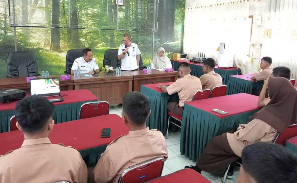 Buka Peluang Bagi Tenaga Kerja, Disnakertrans Riau Sosialisasikan Program Magang ke Jepang