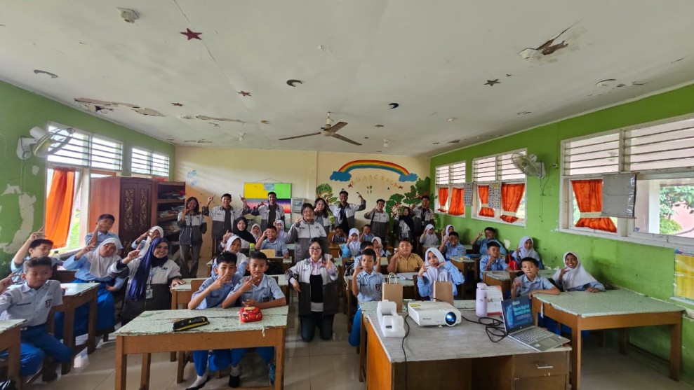 Mahasiswa Kelompok FISIP Berdampak untuk Negeri 2026 Gelar Sosialisasi GEMBUL di SDN 76 Pekanbaru