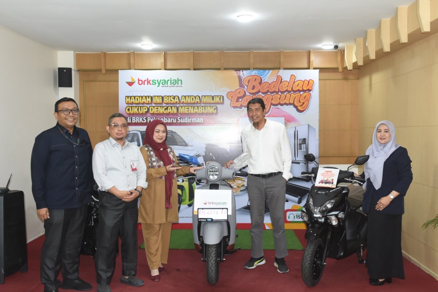 Hendak Belikan Motor untuk Anak, Arif Malah Bawa Pulang Yamaha Fazzio dari BRK Syariah