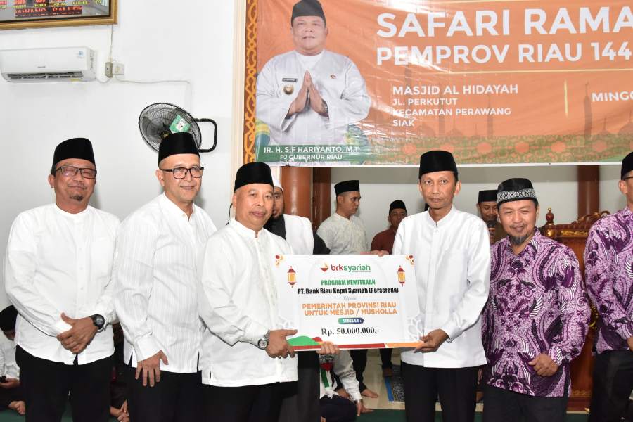 Safari Ramadhan di Kabupaten Siak, CSR BRK Syariah Bawa Berkah Untuk Masjid Al Hidayah