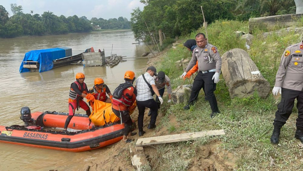 Pemancing Tua yang Tenggelam di Sungai Kampar Ditemukan Tim SAR Gabungan