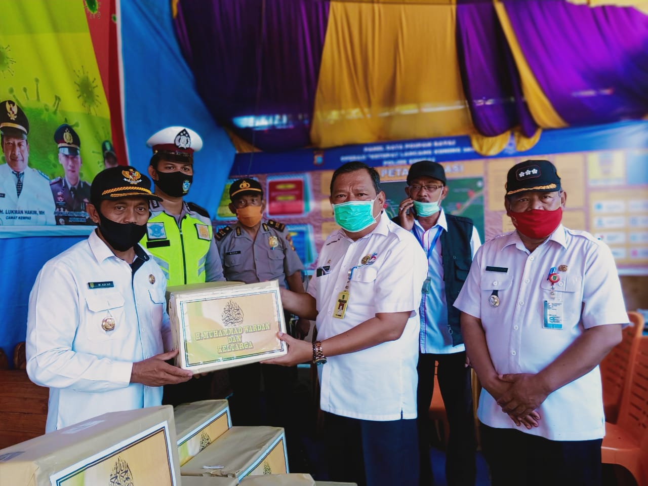 Posko Terpadu Lintas Kabupaten di Kempas Terima Bantuan Bupati, Forkopimda dan Vioni Bersaudara