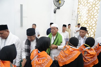 Lepas Jamaah Haji Kuansing Suhardiman: Semoga Jadi Haji Mabrur