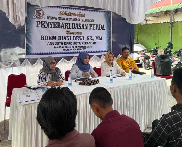 Temui Warga Jalan Kamboja Sukajadi, Anggota DPRD Kota Pekanbaru Roem Diani Dewi Laksanakan Sosper