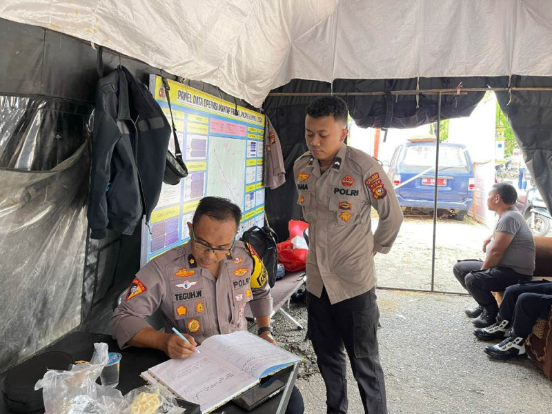 Polres Kuansing Cek Personil Pengamanan di Kantor KPU