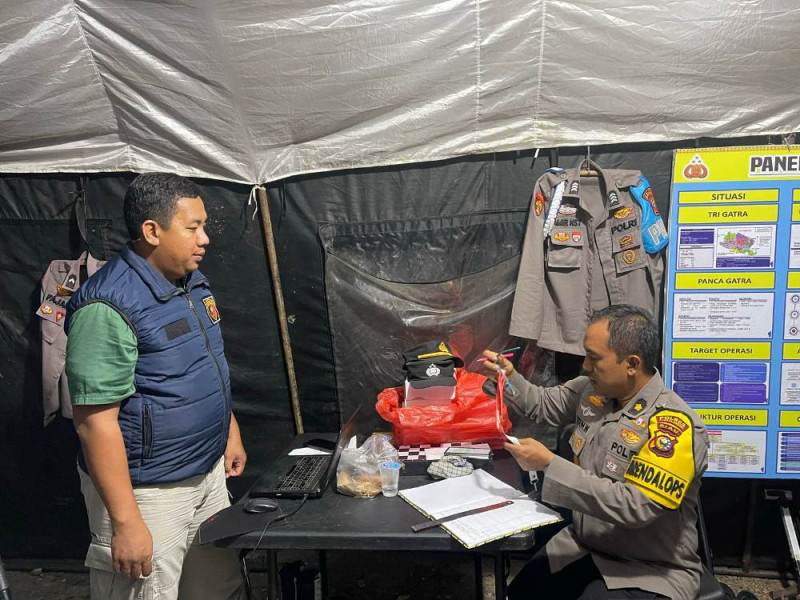 Polres Kuansing Lakukan Pengecekan Personil Pengamanan Kantor KPU