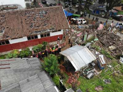 Tim Gabungan Berhasil Evakuasi 5 Korban Tertimbun Akibat Terdampak Gempa Cianjur