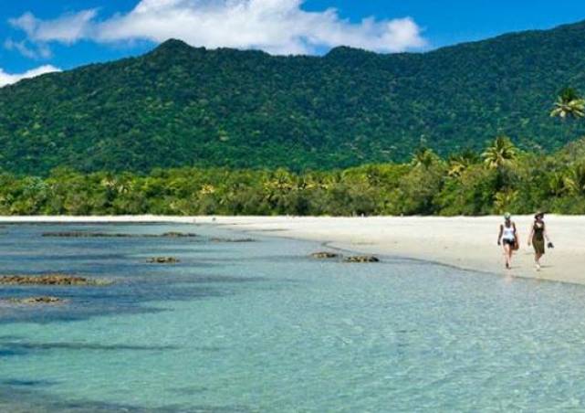 Pantai Tuso Madaha Jadi Destinasi Andalan Ternate