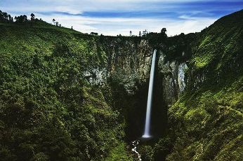 Air Terjun Sipiso-piso Permata Cantik di Danau Toba
