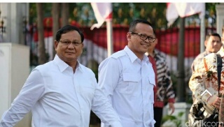 Prabowo-Edhy Datang ke Istana dengan Stelan Kemeja Putih