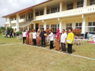 Camat Sentajo Raya Buka Turnamen Volly Ball SMKN 1 Sentajo Raya
