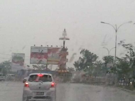 Hari Ini, Sebagian Wilayah Riau Berawan, Kuansing Diguyur Hujan Lebat Sejak Pagi
