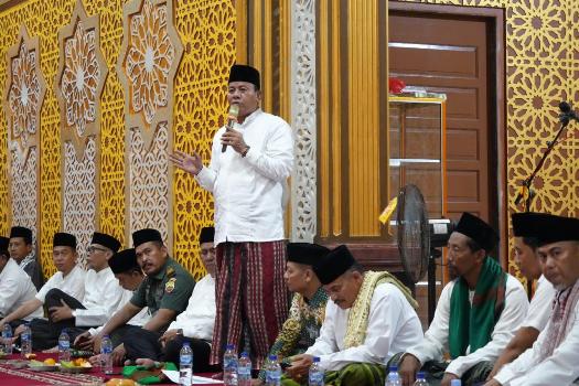 Safari Ramadhan di LTD, Mukhlisin Apresiasi Kepedulian dan Kinerja Plt Bupati Suhardiman