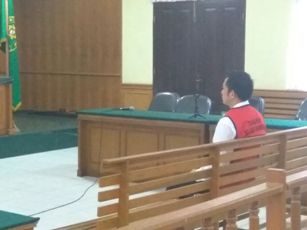 Tiga Terdakwa Kepemilikan 5 Kg Sabu dan Ribuan Butir Ineks Divonis Mati