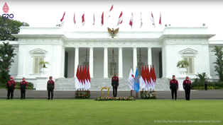 Jokowi Lepas 776 Atlet Indonesia ke SEA Games Vietnam
