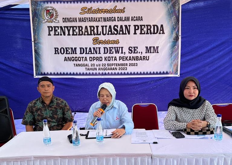Anggota DPRD Roem Diani Dewi Sosialisasikan Perda di Kelurahan Tanjung Rhu