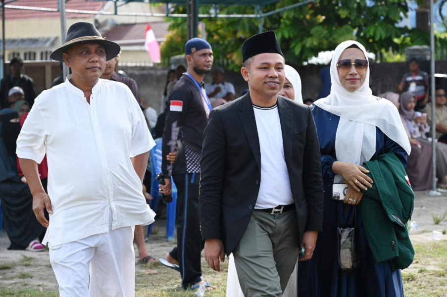 Bacalon Gubri Abdul Wahid Sumbangkan 20 Ekor Sapi Kurban