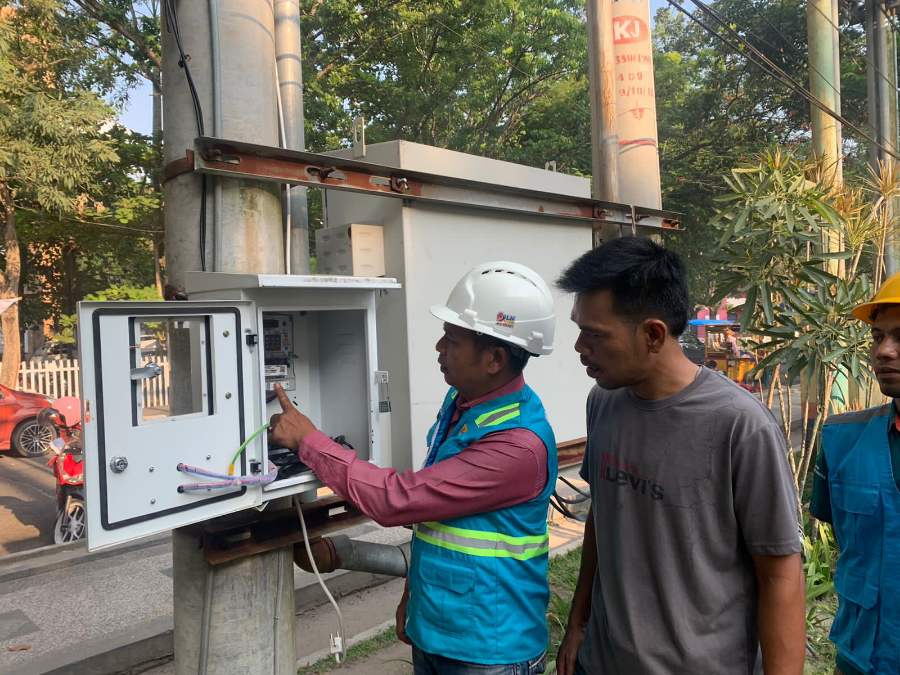 Tingkatkan Kualitas Pelayanan ke Pelanggan, PT PLN Lakukan Perawatan Jaringan di Sejumlah Wilayah