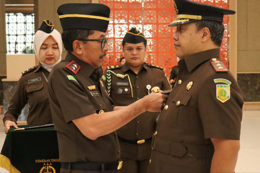 Kajati Riau Pimpin Sertijab dan Pengambilan Sumpah Jabatan Kajari Siak