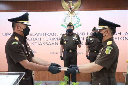 Jajaran Kejaksaan Diminta  Terapkan Pola Hidup Sederhana, Jangan Hedonis