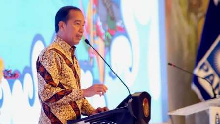 Jokowi Bingung PAN Gelar Rakornas di Jateng, Strategi Deketin Ganjar? 