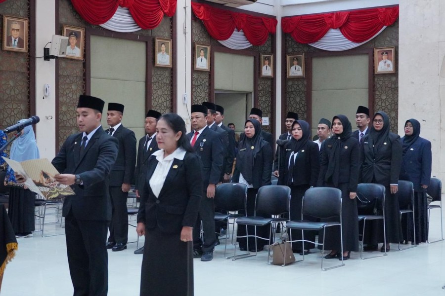 Wabup Kampar Lantik 20 PNS Fungsional