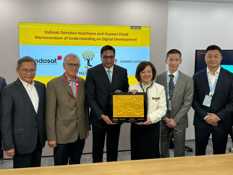 Dorong Kebangkitan Digital Indonesia, Indosat Ooredoo Hutchison Jalin Kerjasama dengan Huawei