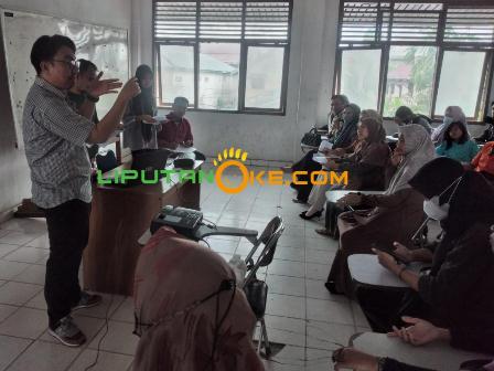 Disaksikan Perwakilan Diskop & UKM Inhil, Panitia Cabut Nomor Stand Bazar UMKM & Festival Kuliner di Unisi