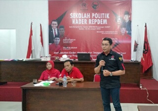 Repdem Sebut Menteri Jokowi Hanya Sibuk Mikirin Capres 2024