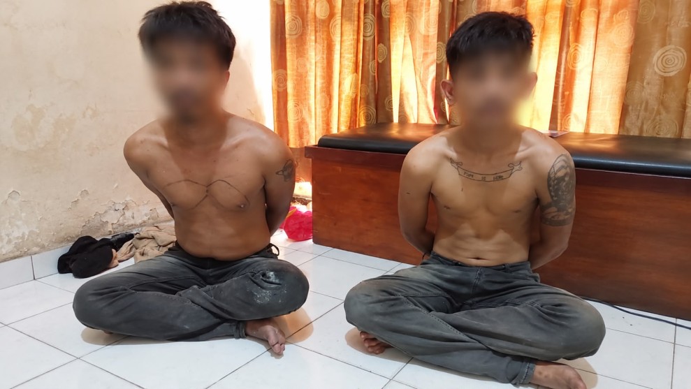 Kepergok Jambret di Dekat RPH Panam, Dua Pria Bertato Diikat Warga