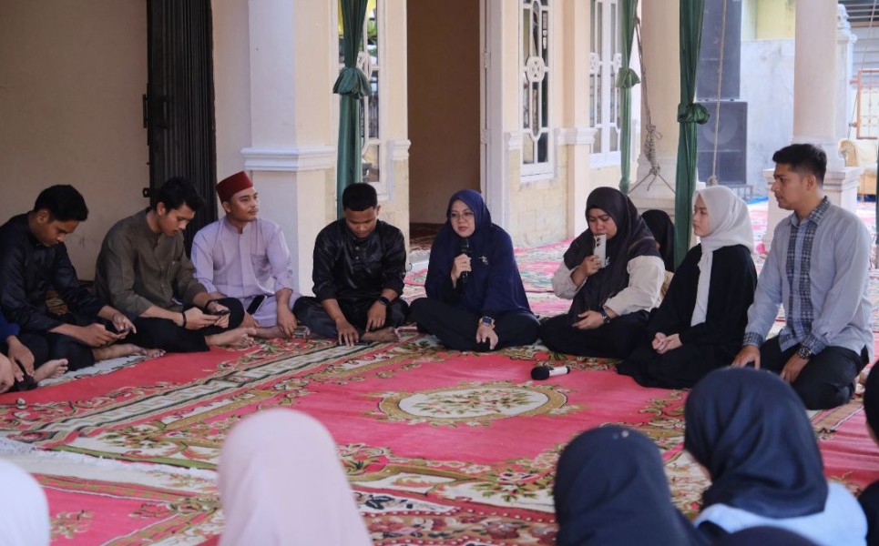 Bahas Persoalan Beasiswa, Bupati Afni Serap Aspirasi Mahasiswa Asal Siak