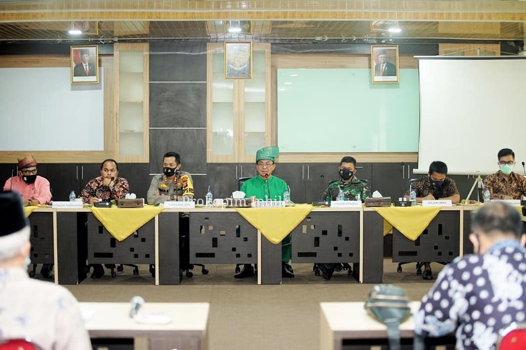 Bupati Inhil Pimpin Rakor Ketentuan Pelaksanaan Ibadah di Tengah Pandemi