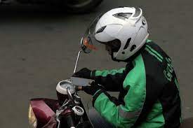 Kenaikan Tarif Sudah Berdampak, Keluh Kesah Driver Ojol: Tarif Naik Cuma Untungkan Perusahaan