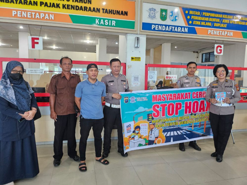 Ditlantas Polda Riau Sosialisasi Pilkada Damai 2024 di Kantor Pelayanan Samsat