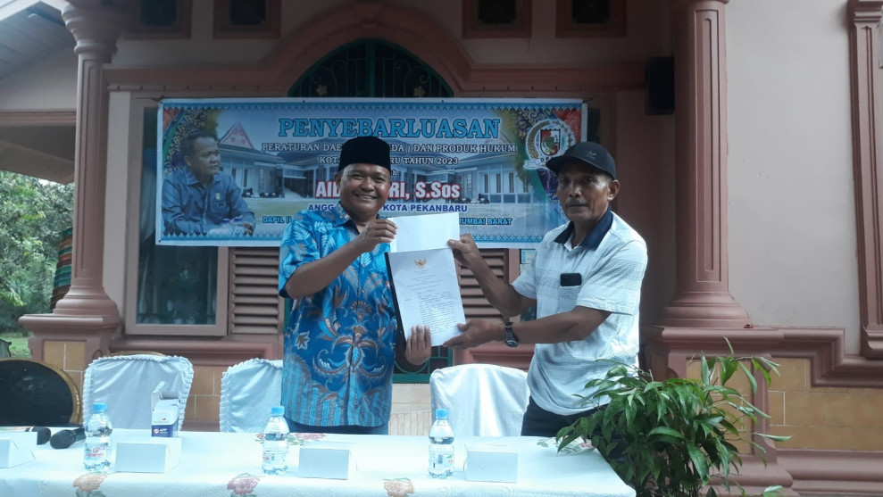 Anggota DPRD Pekanbaru Aidil Amri Sosialisasi Perda tentang Penyelenggaraan Administrasi Kependudukan