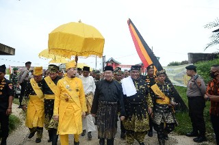 Hadiri Festival Gunung Sajikan 2024, Gubri Syamsuar Sebut Ada Dokumen Seluruh Kerajaan di Riau di Arsip Nasional RI