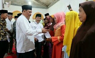Serahkan Zakat Kepada 400 Mustahiq di Gaung