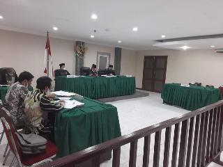 Dosen Gugat Rektor UIN ke KI Riau