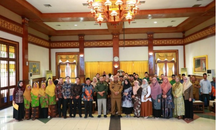 Wabup Siak Ajak Alumni FEB UMRI Manfaatkan Peluang Bisnis untuk Dukung Pembangunan Daerah