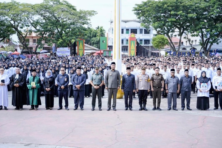 Bupati Inhu Lantik Ribuan Tenaga Kontrak, Ade Agus Hartanto: Ada Terlibat Narkoba, Laporkan!