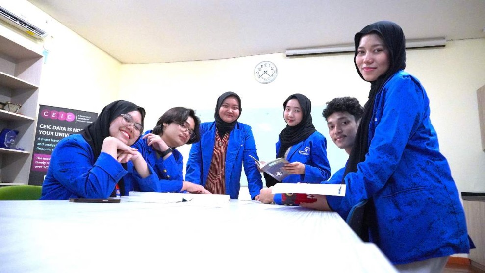 Aliyah dan Afyan: Dari Riau ke Jakarta, Meraih Mimpi dengan Beasiswa