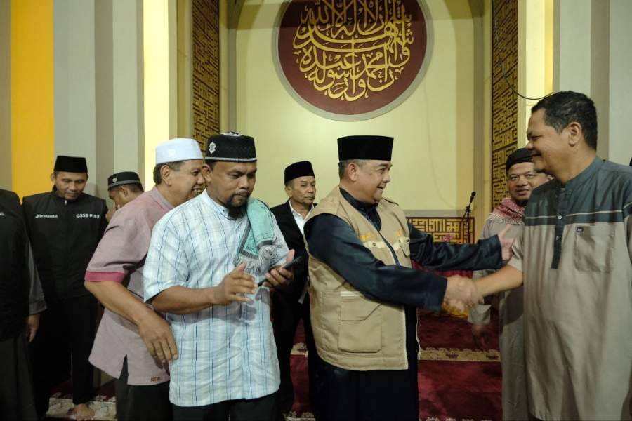 Jamaah Masjid Al Muhajirin Taman Karya, Sambut Gembira GSSB Riau Ke-173 Gubernur Edy Natar Nasution