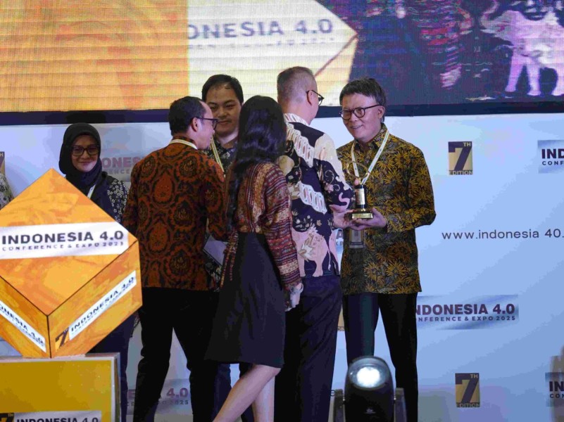 Telkomsel Raih Penghargaan dari Kementerian Perindustrian atas Inovasi 5G in The Box