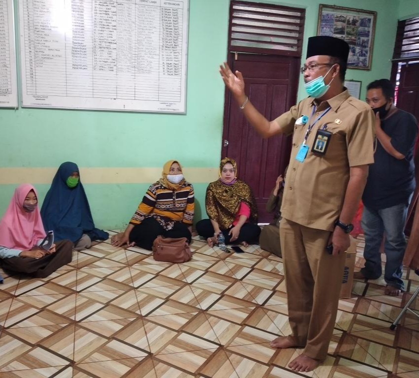 Lepas Rindu, Marlis Syarif dan Yayasan Vioni Bersaudara Bagikan APD dan Makan Bersama Anak Yatim