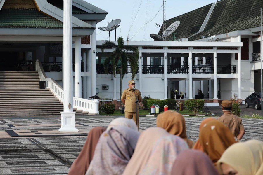 Wabup Siak Ajak ASN Tetap Fokus Kerja Meski Kondisi Keuangan Belum Stabil