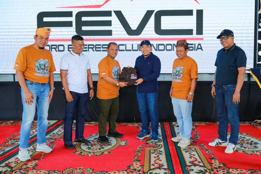 Wabup Husni Terima Kunjungan Peserta Munas Ford Everest Club Indonesia di Siak