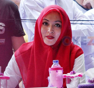 Angelina Sondakh Terharu 