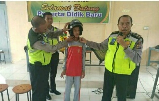 Sat Lantas Polres Inhil Bekali Puluhan Siswa Aturan Lalin 